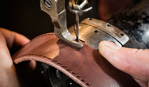 How to choose a reliable leather belt manufacturer? 7 Factors to consider